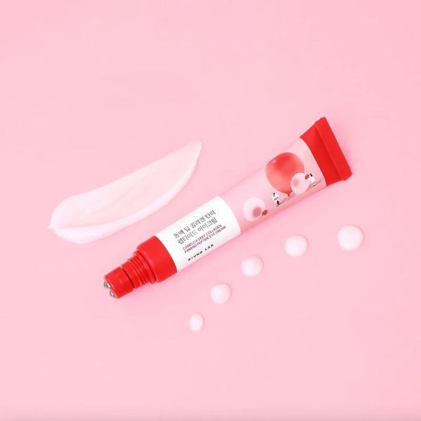 Крем для пружності шкіри навколо очей з ролер-аплікатором ROUND LAB Camellia Deep Collagen Firming Peptide Eye Cream 30 мл 5090 фото