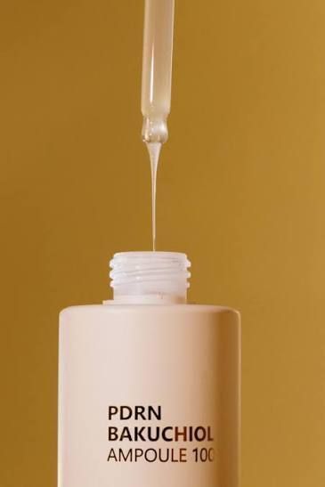 Регенеруючий серум з полінуклеотидами та бакучіолом Cuskin Dr. Solution Pdrn Bakuchiol Ampoule 35 мл 300243 фото