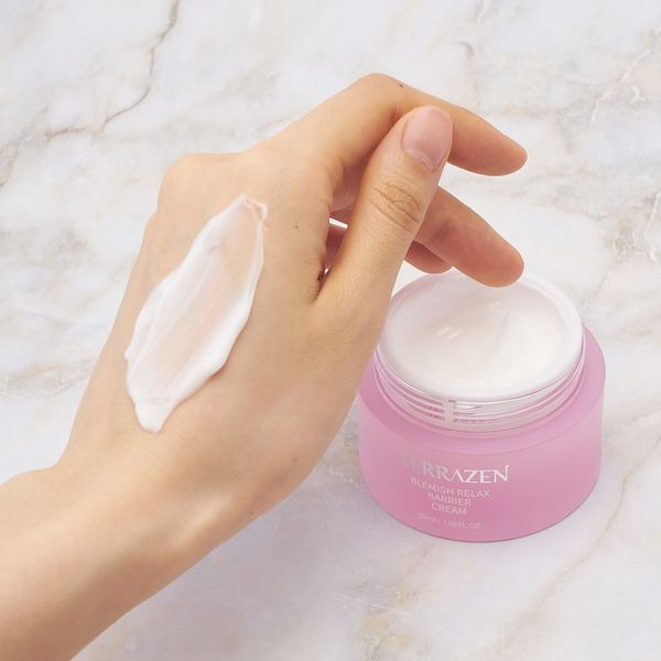 Захисний крем для чутливої шкіри обличчя TERRAZEN BLEMISH RELAX BARRIER CREAM 50 мл 8809263868127 фото